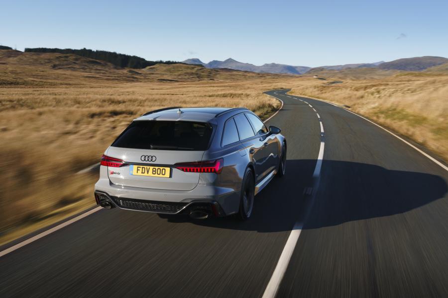  Audi RS6 Avant (C8) 2020 года  (UK) (фото 36 из 150)